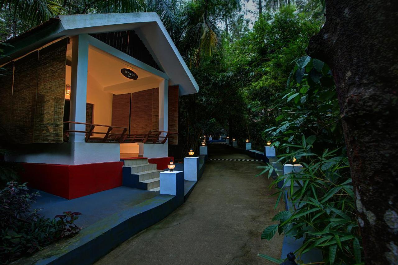 Gokulam Grand Resort & Spa, Coorg Kushalanagar Bagian luar foto
