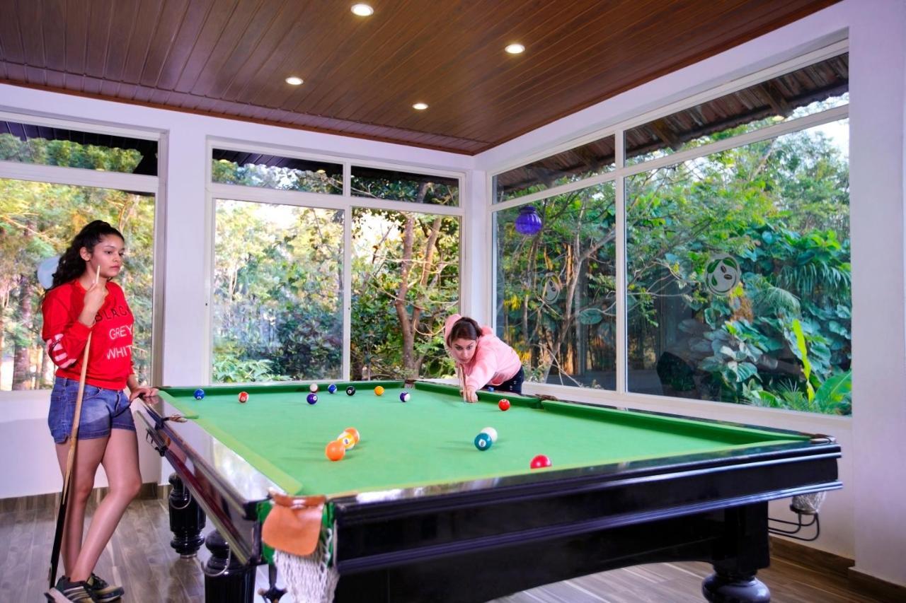 Gokulam Grand Resort & Spa, Coorg Kushalanagar Bagian luar foto