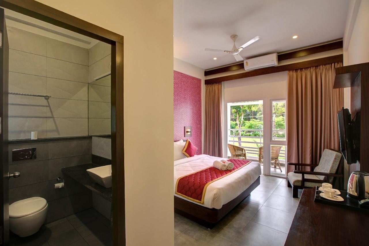 Gokulam Grand Resort & Spa, Coorg Kushalanagar Bagian luar foto