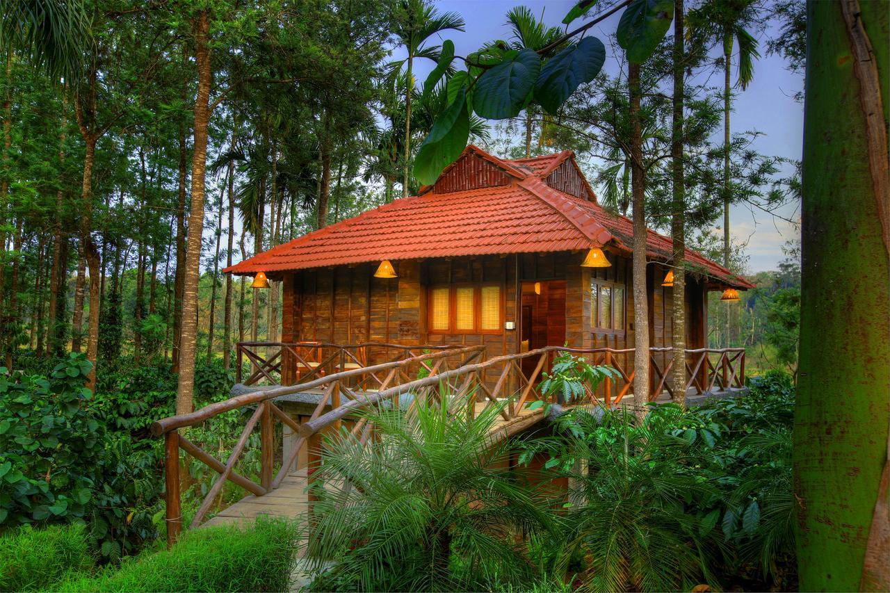 Gokulam Grand Resort & Spa, Coorg Kushalanagar Bagian luar foto