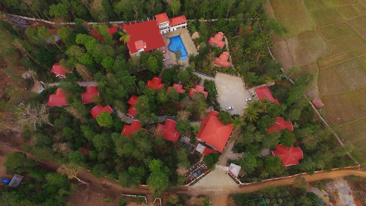 Gokulam Grand Resort & Spa, Coorg Kushalanagar Bagian luar foto