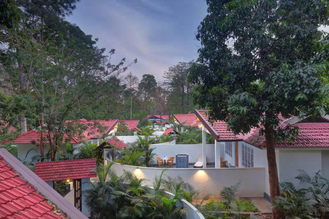 Gokulam Grand Resort & Spa, Coorg Kushalanagar Bagian luar foto