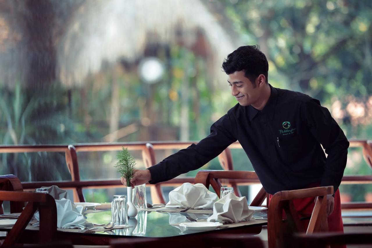 Gokulam Grand Resort & Spa, Coorg Kushalanagar Bagian luar foto