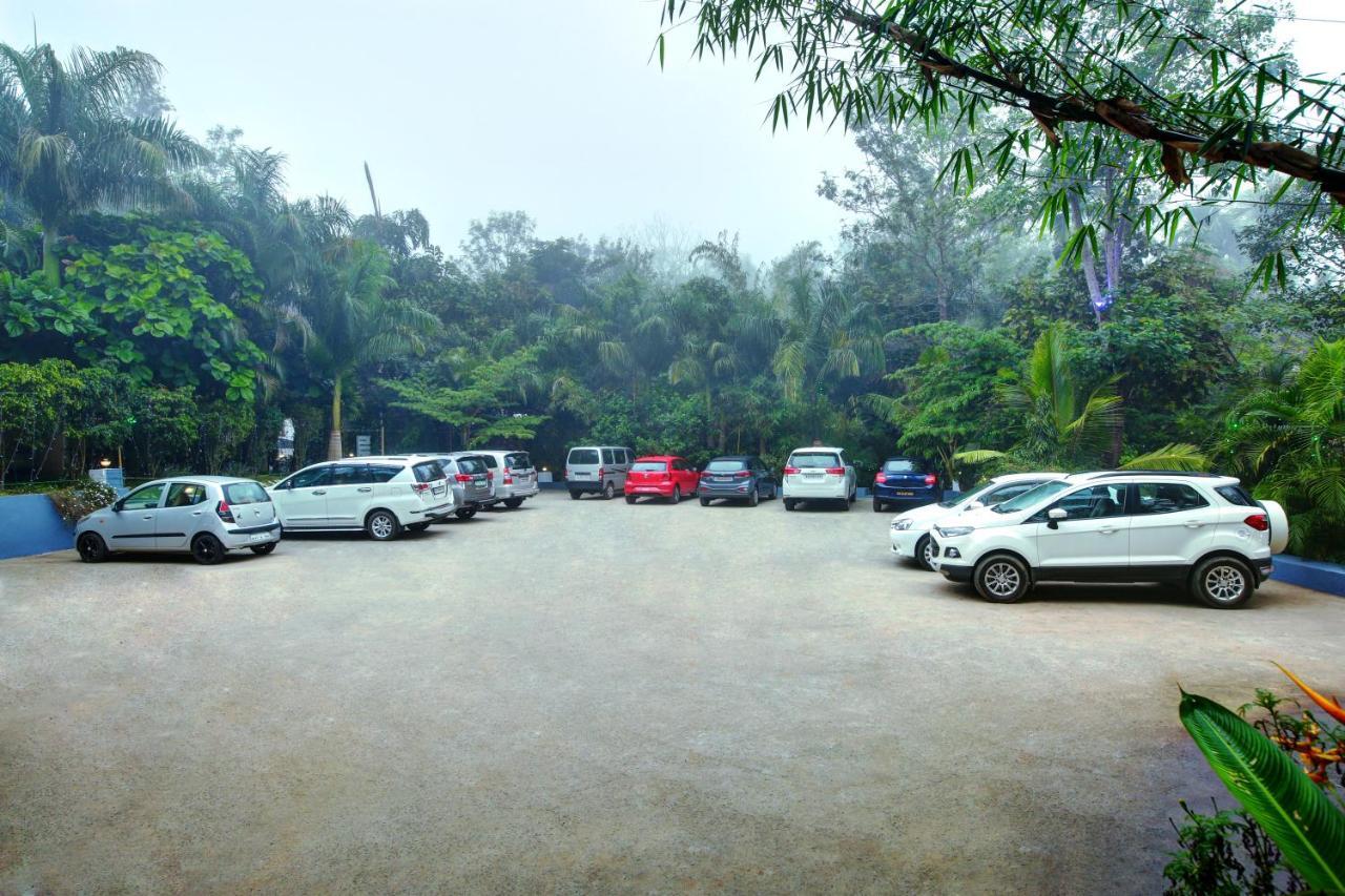 Gokulam Grand Resort & Spa, Coorg Kushalanagar Bagian luar foto